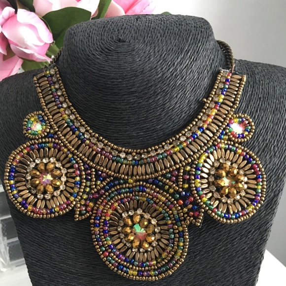 Beaded necklace - Picture 2 of 2